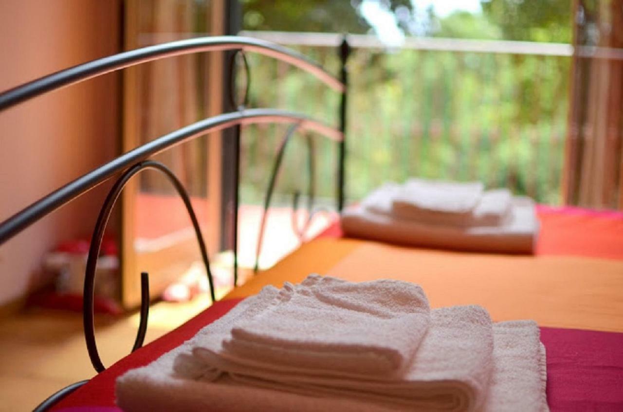 B&B Le Tre Rose Di Maria ペダーラ エクステリア 写真